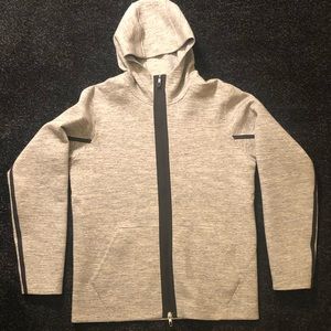 Lululemon men’s stratum hoodie
